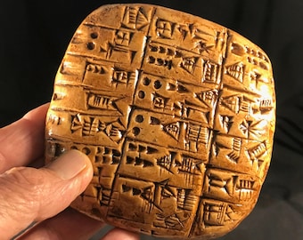 TABLETTE SUMERIENNE du début de la dynastie des Lagash, deuxième dynastie 2400 av.