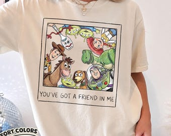 Camiseta retro de Pixar Toy Story "Tienes un amigo en mí", Toy Story Land, Woody, Buzz, Jessie, Bullseye, Disney Vacation 2026