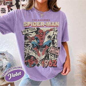 Vintage Fantastisk Spider-Man Komfortfärger T-shirt, Retro Marvel Comics Omslagströja, MCU Fangåva, Rosa Spiderman Grafisk T-shirt, Marvel Trip T-shirt Violet