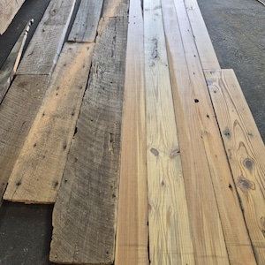 Reclaimed Heart Pine Boards – Double-Sided Accent Wall Paneling, 25SF