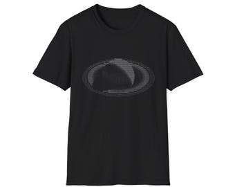 Camiseta gráfica ASCII Saturn / Camiseta para desarrollador de software / Ropa minimalista para hackers / Ropa para programadores