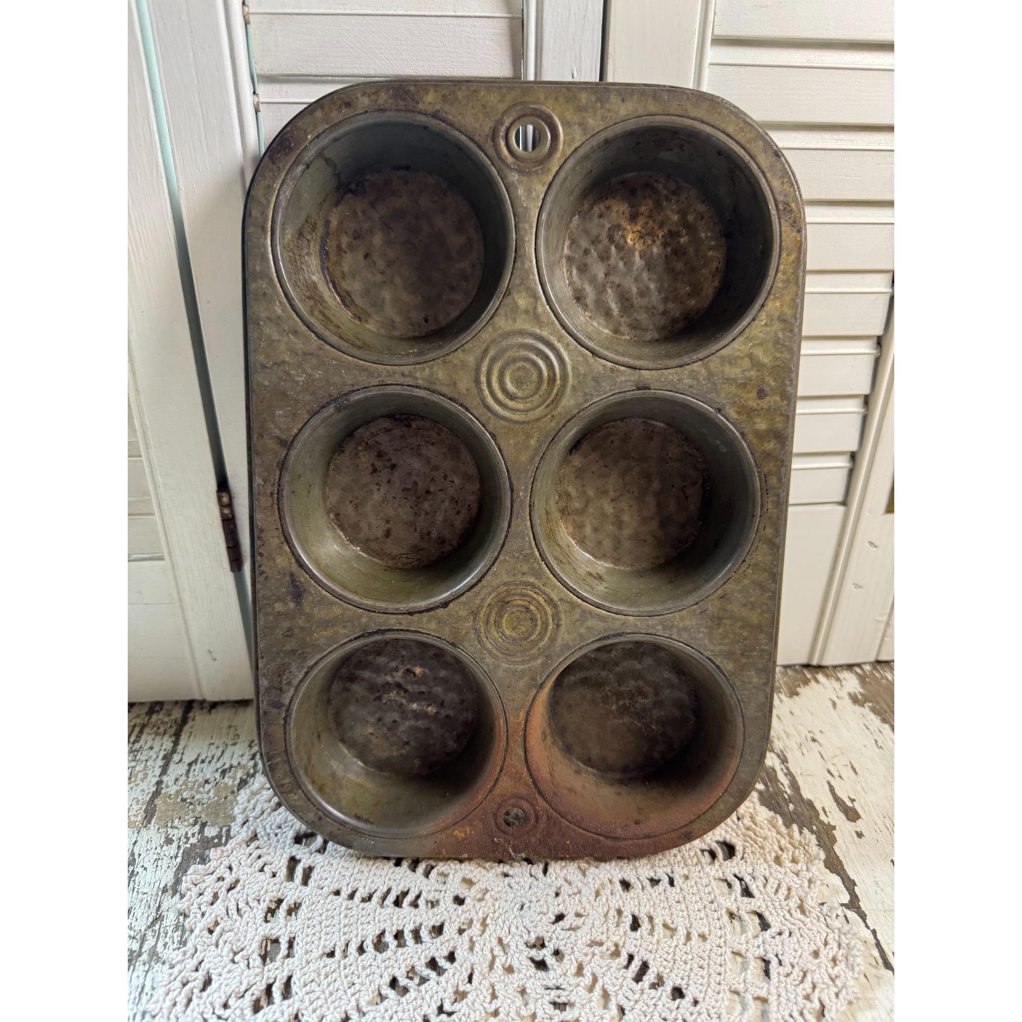 Old muffin tins - Etsy 日本