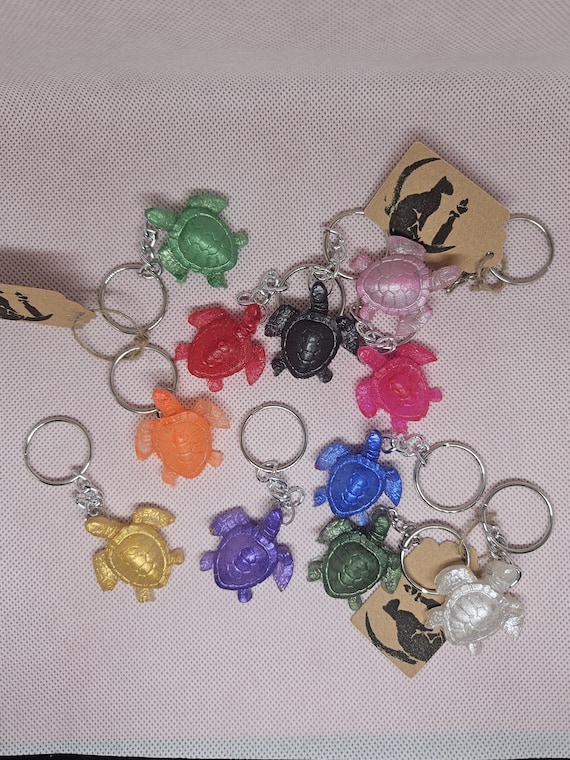 Sea turtle epoxy resin keychain