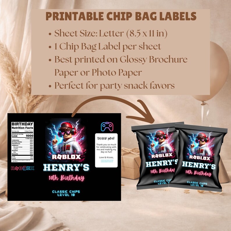 Puede incluir: Etiquetas imprimibles para bolsas de patatas fritas con tem&aacute;tica de Roblox. El dise&ntilde;o incluye un personaje de Roblox, el nombre "Henry's" y el texto "10th Birthday". Las etiquetas est&aacute;n dise&ntilde;adas para patatas fritas cl&aacute;sicas.