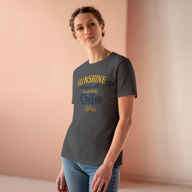 Sunshine Mixed With A Little Coffee Shirt, Coffee Lover Tee, Cute Summer Coffee Tee, Cozy Graphic Shirt, Morning Coffee Shirt, Sunshine Tee afbeelding 7