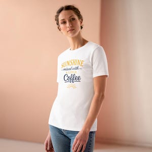 Sunshine Mixed With A Little Coffee Shirt, Coffee Lover Tee, Cute Summer Coffee Tee, Cozy Graphic Shirt, Morning Coffee Shirt, Sunshine Tee afbeelding 5