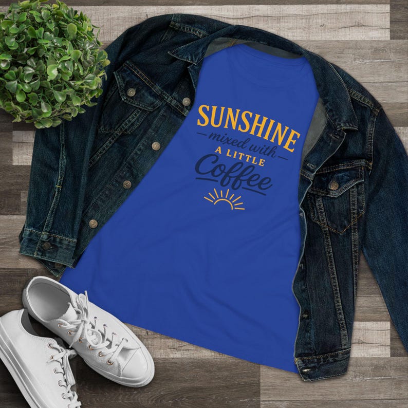 Sunshine Mixed With A Little Coffee Shirt, Coffee Lover Tee, Cute Summer Coffee Tee, Cozy Graphic Shirt, Morning Coffee Shirt, Sunshine Tee afbeelding 3