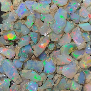 Welo Opal Rough Gemstones, AA Grade Natural Flashy Bulk Crystals (10-30mm)