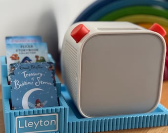 Yoto Ribbed Charging Dock for Gen3 with Card Holder