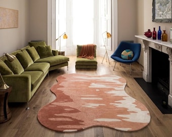 Tappeto astratto ondulato trapuntato a mano, lana color terracotta, tappeto moderno e irregolare.