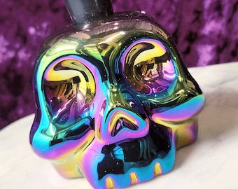 Portavelas gótico con forma de calavera