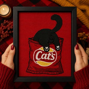 Patrón de punto de cruz de gato negro divertido, PDF de punto de cruz de bolsa de snacks para gatos, diseño de bordado moderno para amantes de los gatos, lindo cuadro de gato negro para pared