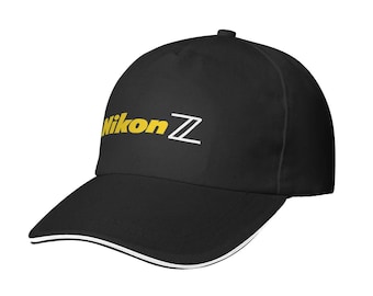 Gorra de béisbol con visera tipo sándwich y logotipo Nikon Z impreso - Fabricada y enviada desde EE. UU.