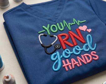 You're in Good Hands RN Nurse Stickdatei, RN Nurse Pulse Stickdatei, Nursing Appreciation Digital Download, 5 Größen