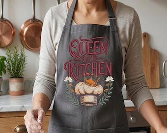 Queen of the Kitchen Stickdatei Design - 7 Größen - Elegantes Küchen Dekor & Schürze Stickmuster - Digital Sofort Download