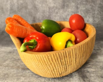 Handcrafted Elm Wood Serving Bowl – Fluted Design Fruit Bowl – UK Artisan Kitchenware