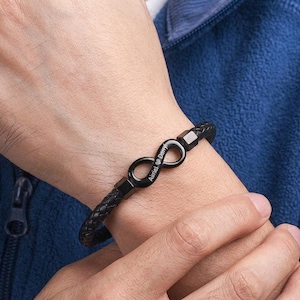 Men’s Infinity Leather Bracelet Personalized with Kids Names, Father’s Day Gift for Dad, Husband Gift, Engraved Bracelet