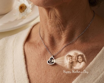 Personalisierte Fotoprojektions-Halskette für Mama, Benutzerdefinierte Herz & runde Halskette mit Bild im Inneren, Muttertagsgeschenk, Geburtstagsgeschenk für Sie