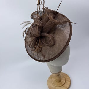 New Coffee Brown Fascinator Headband with Feathers Royal Ascot Kentucky Derby Weddings Round Hat