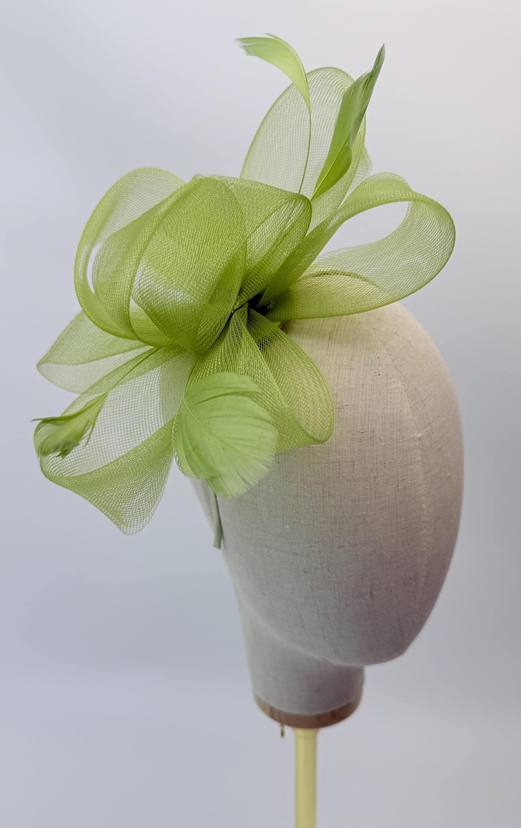 Feather fascinator Hair Clip - Lime Green & White. Hat Lime Green Fascinator - Etsy main image 4