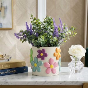 Resin Daisy Planter Pot, Retro Floral Boho Indoor Outdoor Flower Container