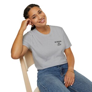 Camiseta "El movimiento es medicina" / Camiseta de fisioterapia, camiseta de motivación para rehabilitación, camiseta de fisioterapia deportiva con tipografía minimalista. imagen 19
