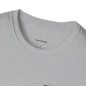 Camiseta "El movimiento es medicina" / Camiseta de fisioterapia, camiseta de motivación para rehabilitación, camiseta de fisioterapia deportiva con tipografía minimalista. imagen 10