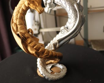 Dragon Couple Sculpture, Hand Painted Fantasy Dragon Decor, Romantic Display Statue, Shelf Decoration, Unique Gift for Dragon Lovers