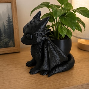 Vaso per piante a forma di cucciolo di drago stampato in 3D – Vaso decorativo fantasy per la casa
