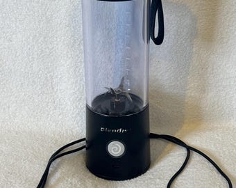 Black blendjet portable blender the original blender