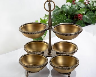 Soporte de latón ornamentado para servir – Centro de mesa vintage (para 4 o 6 cuencos)