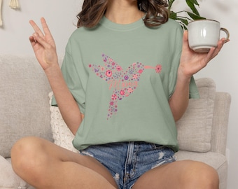 Personalized Mama Hummingbird T-Shirt | Custom Name, Mother's Day Gift