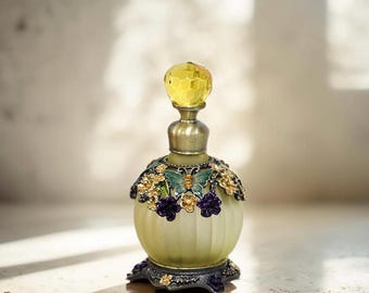 Frasco vacío de 30 ml para aceite esencial con cristales y diamantes de imitación de estilo vintage, con diseño de mariposa, flores y calabaza pintado a mano.