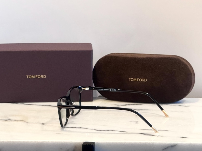 Óculos de grau retangulares grandes Tom Ford pretos, com lentes douradas que bloqueiam a luz azul (57 mm) imagem 4