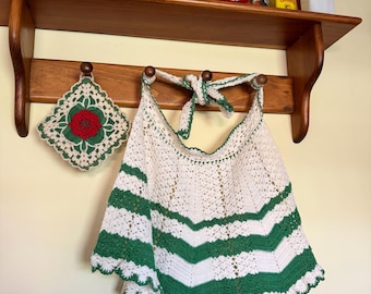 Vintage Crochet Apron | Green White Kitchen Decor | Cottage Farmhouse Textile | Reversible Lace Apron | 1950s 1960s