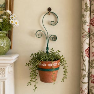 Vintage Metal Wall Planter Holder | Mid Century Green Scroll Plant Hanger | Small Wall Plant Ring | 1950s Garden Decor