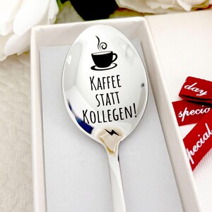 Personlig kaffesked, graverad kollegapresent, rolig kontorssked, kaffeälskarpresent, personlig kollega