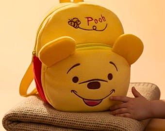 Sac à dos en peluche Stitch Winnie l'ourson | Joli sac à dos inspiré de Disney | Cartable de dessin animé | Sac en peluche kawaii | Sac à dos scolaire pour enfants