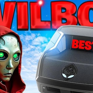 Puede incluir: Imagen que presenta un rostro robótico con ojos verdes y una capucha roja, junto a una caja de ordenador negra con la palabra "BEST". La palabra "EVILBOT" está escrita en rojo en la parte superior sobre un fondo de cielo azul.