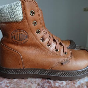 Palladium, vintage höga skor i kamelfärgat läder bild 4