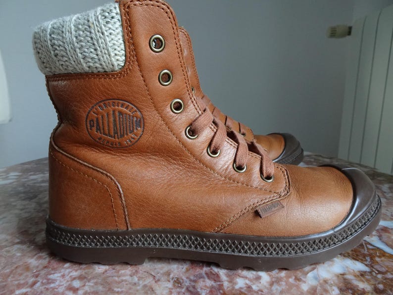 Palladium, vintage höga skor i kamelfärgat läder bild 4