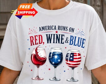 L'Amérique court au vin rouge et chemise bleue, t-shirt en verre drapeau américain pour amateurs de vin, haut festif du 4 juillet aux États-Unis