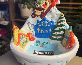 Bonbonnière Hershey. « Le Grinch qui a volé Noël ». Bonbonnière 3D à l'effigie du Grinch. Livraison gratuite.
