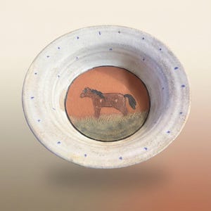 Horse bowl. Studio Pottery Horse Bowl, Artist Signed. Lovely one of a kind piece! Very unique. Free shipping