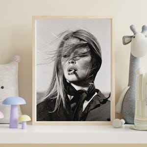 Poster di Brigitte Bardot, arte murale della vecchia Hollywood, stampa fotografica in bianco e nero, decorazione vintage con attrice, stampa di una star del cinema classico