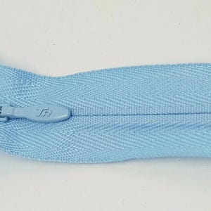 Concealed Invisible closed-end nylon zip No.3 8" 9" 14" 22". Auto-lock.