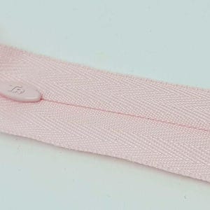Concealed Invisible closed-end nylon zip No.3 8" 9" 14" 22". Auto-lock.