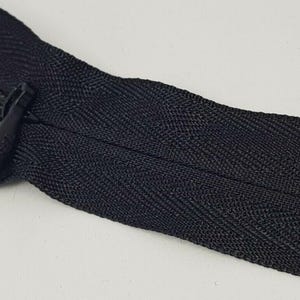 Concealed Invisible closed-end nylon zip No.3 8" 9" 14" 22". Auto-lock.