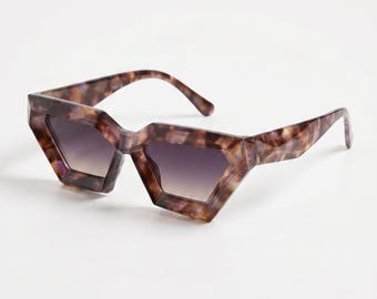 Tortoise Brown Angular Cat Eye Sunglasses – Bold Pointed Frames, Dark Academia Luxury Eyewear Unisex Alt