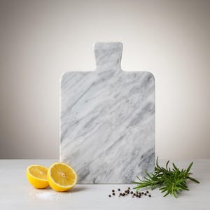Planche à découper artisanale en marbre naturel